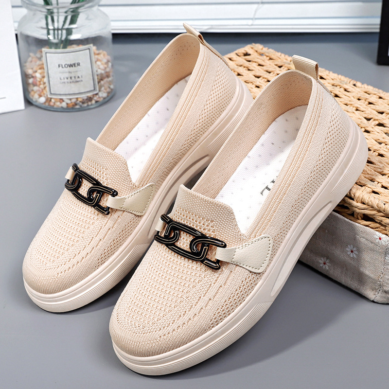 2023 new comfortable flying woven mother's shoes